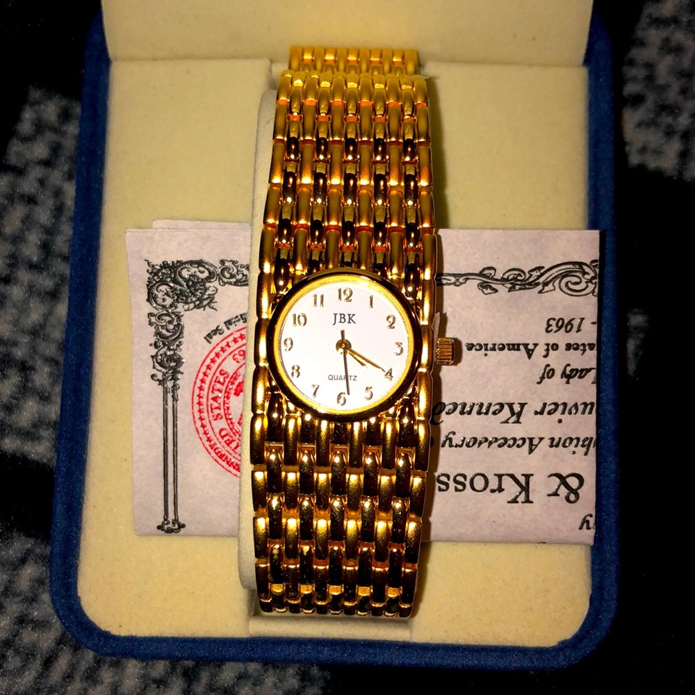 Jackie O. Watch